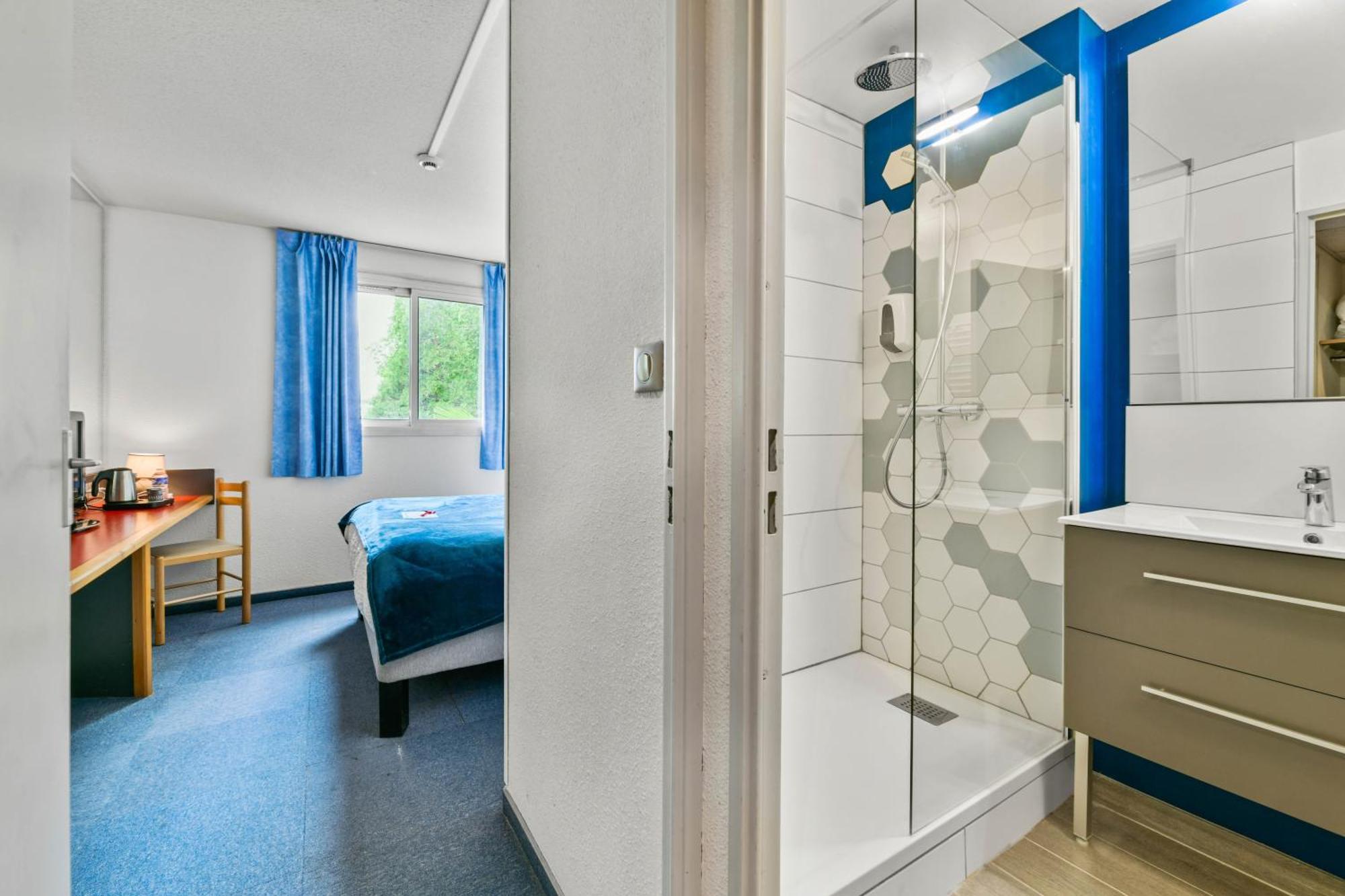 Logis Hotel & Restaurant Ludik 베르주라크 외부 사진
