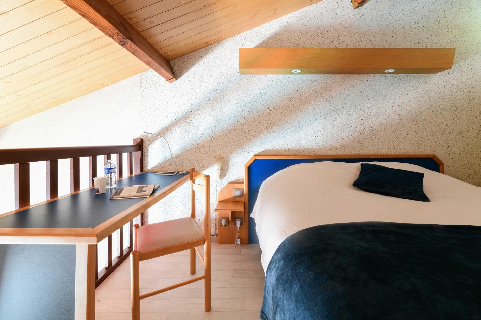 Logis Hotel & Restaurant Ludik 베르주라크 외부 사진